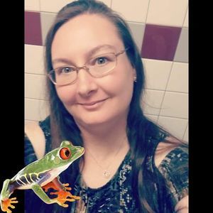 Meet your Posher, Crystal